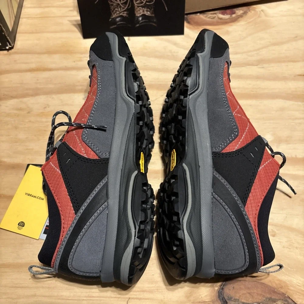 Asolo Pipe GV women's hiking shoes Sz 7 Red Gray Gore Tex Vibram Brand New